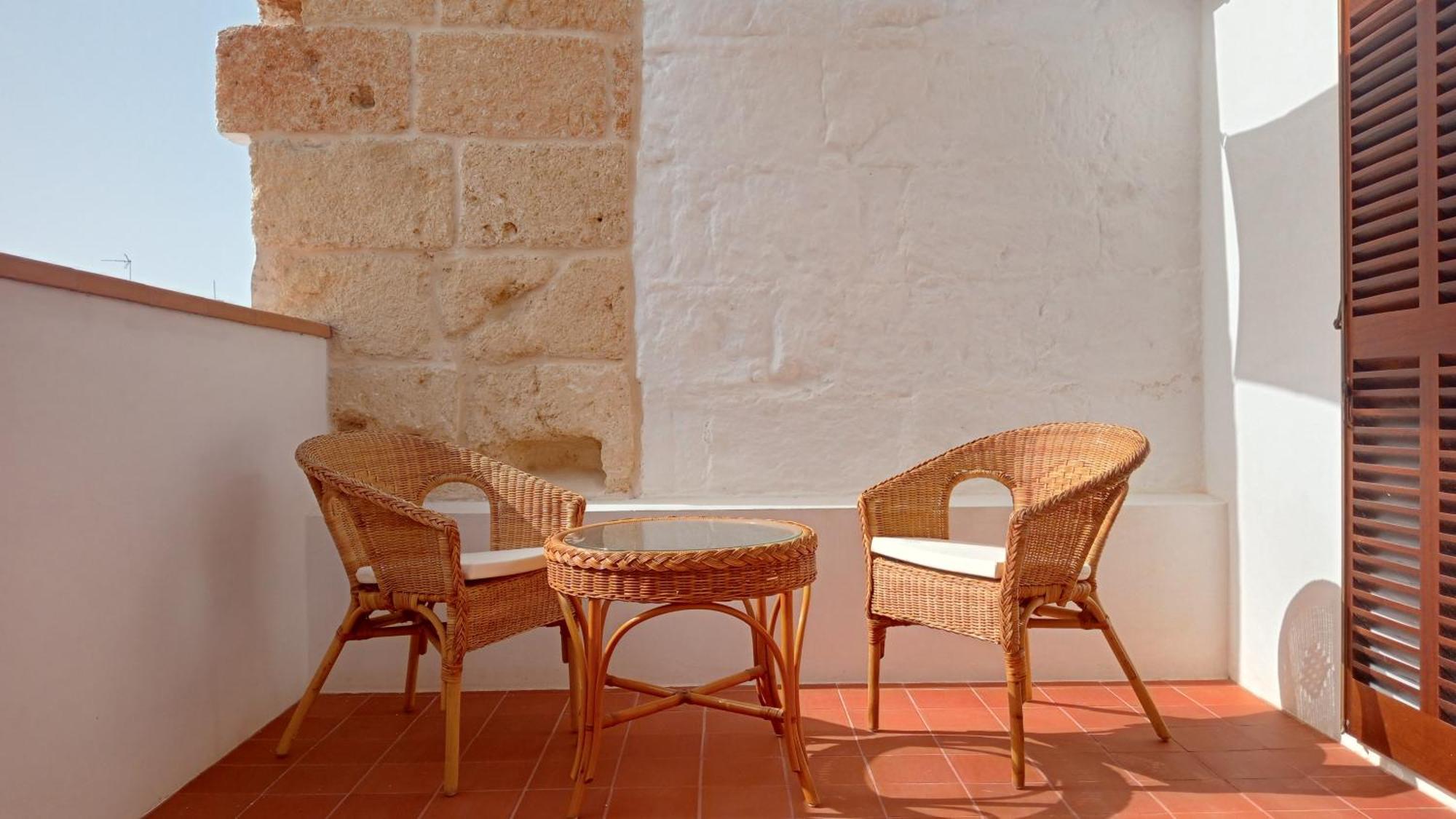 Hotel 3A Ease Of Living Ciutadella  Bagian luar foto