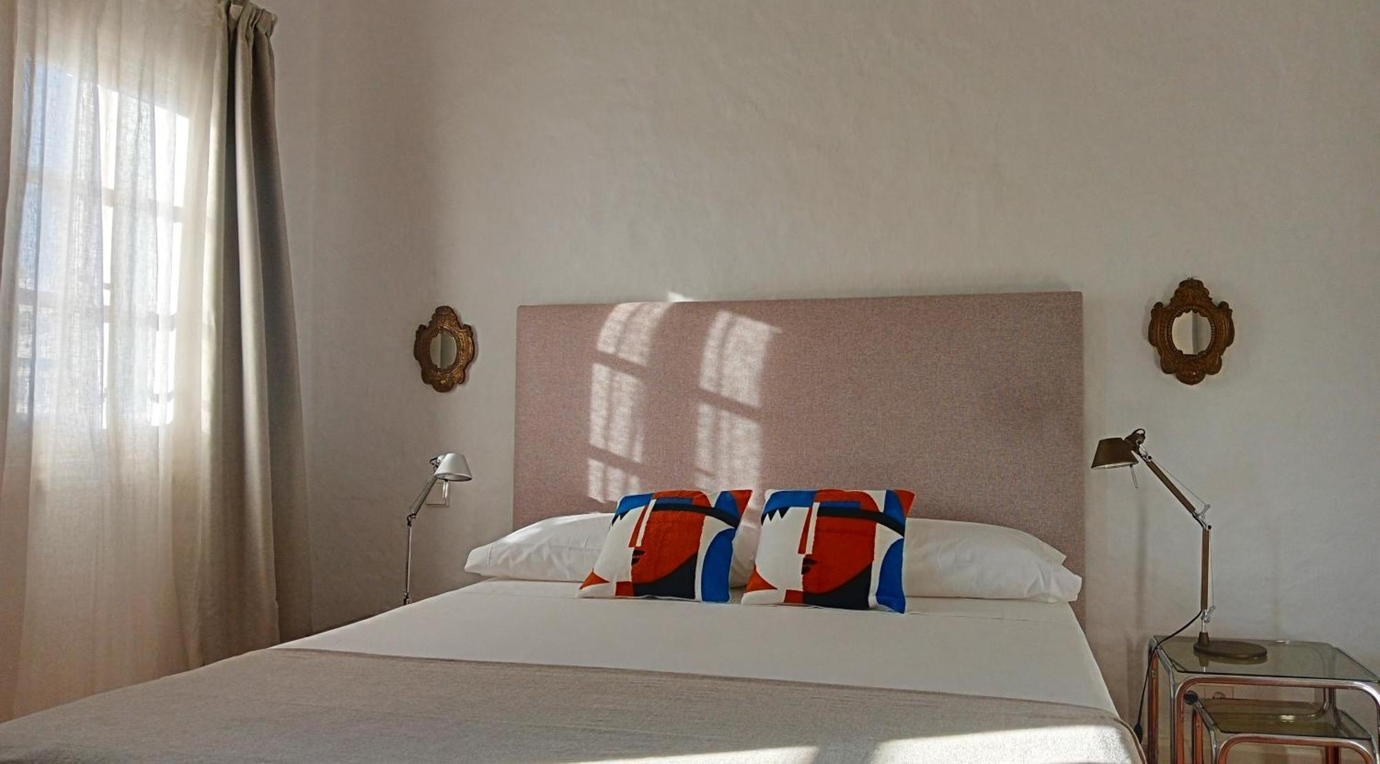 Hotel 3A Ease Of Living Ciutadella  Bagian luar foto
