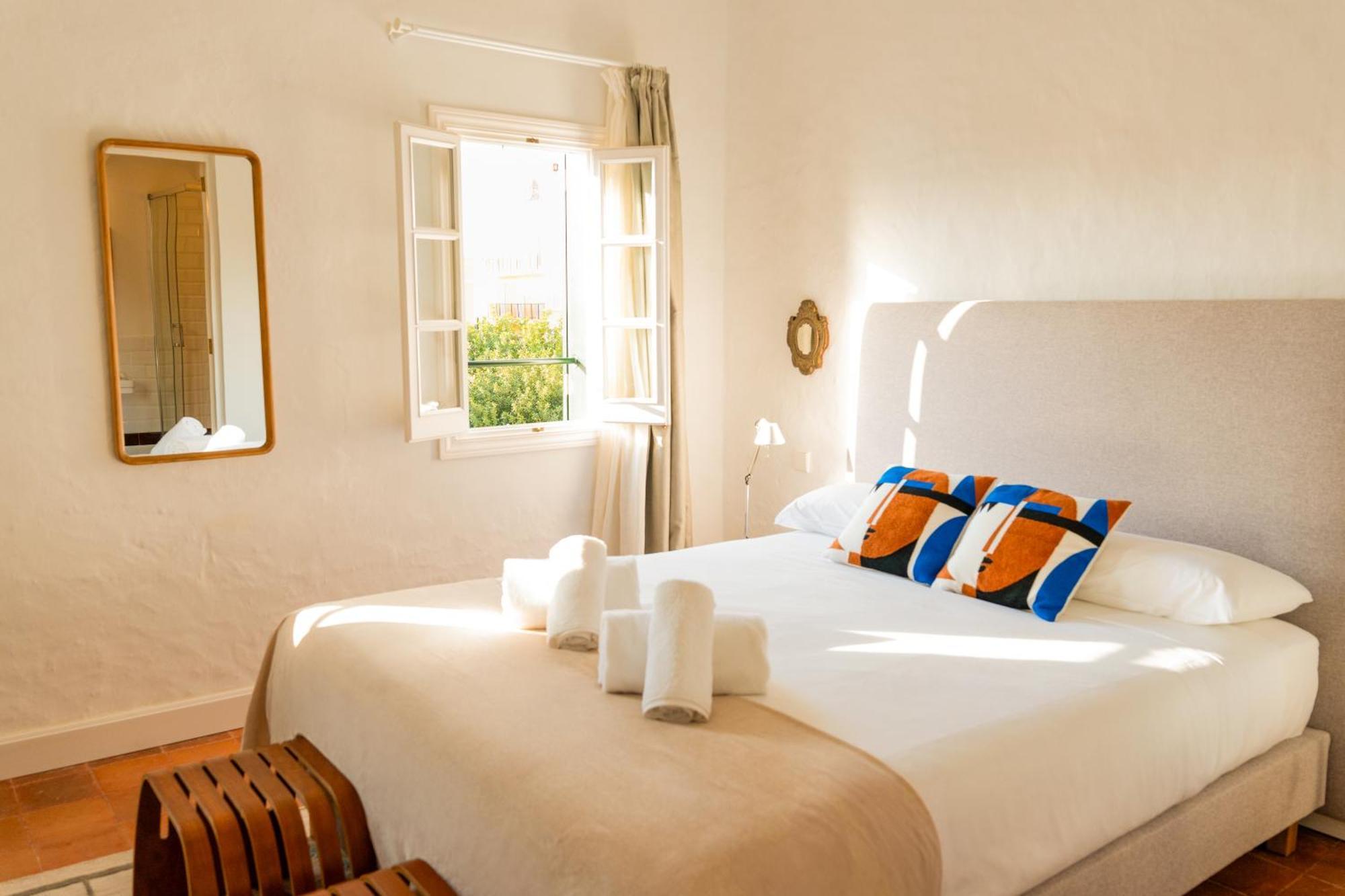 Hotel 3A Ease Of Living Ciutadella  Bagian luar foto